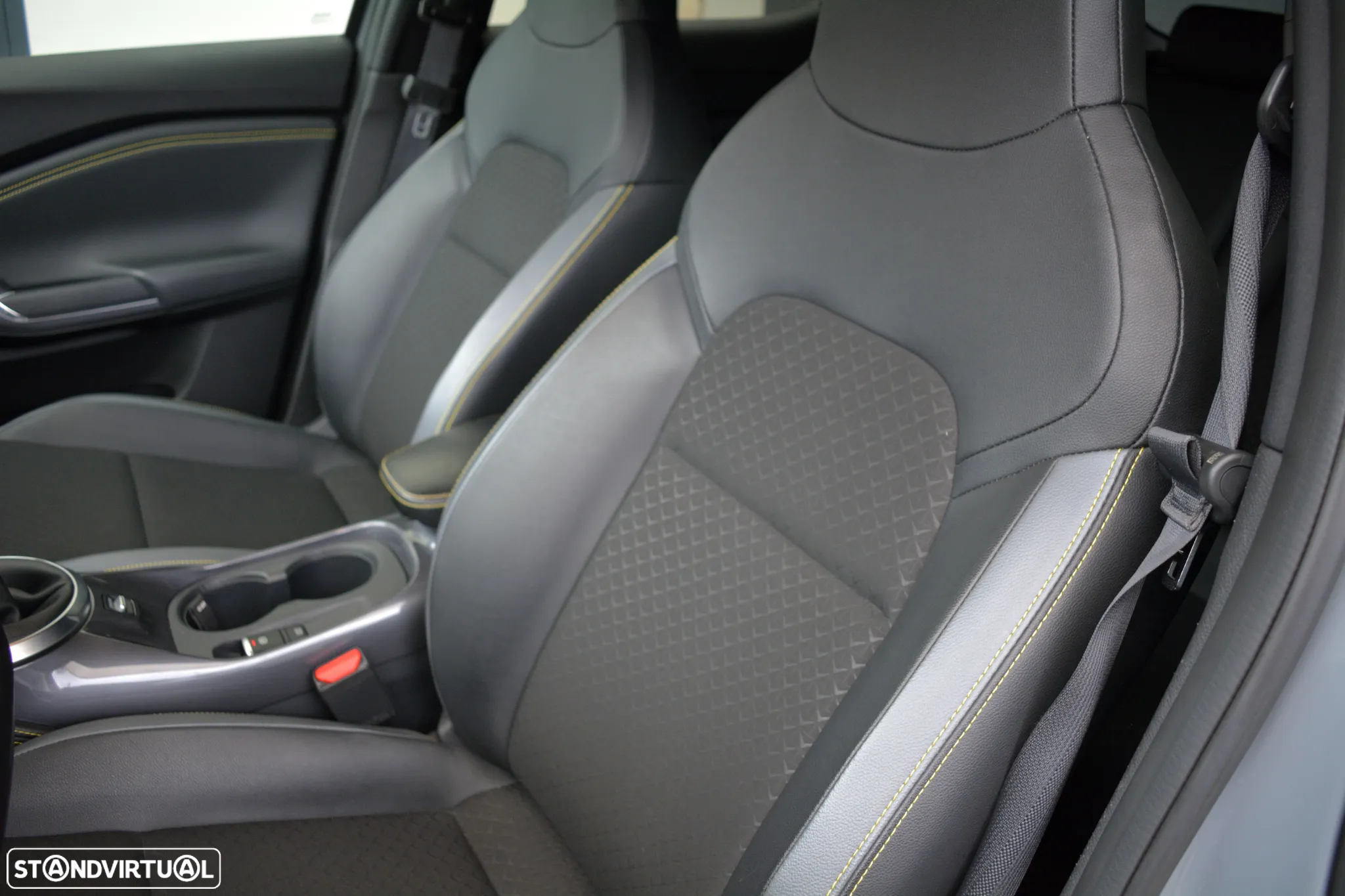 Nissan Juke 1.0 DIG-T Kiiro - 24