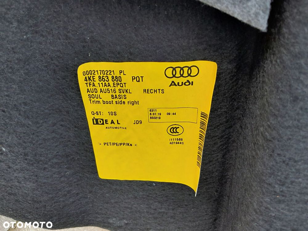 audi e-tron 55 tapicerka prawa boczek bagażnika prawy 4ke863880 - 2