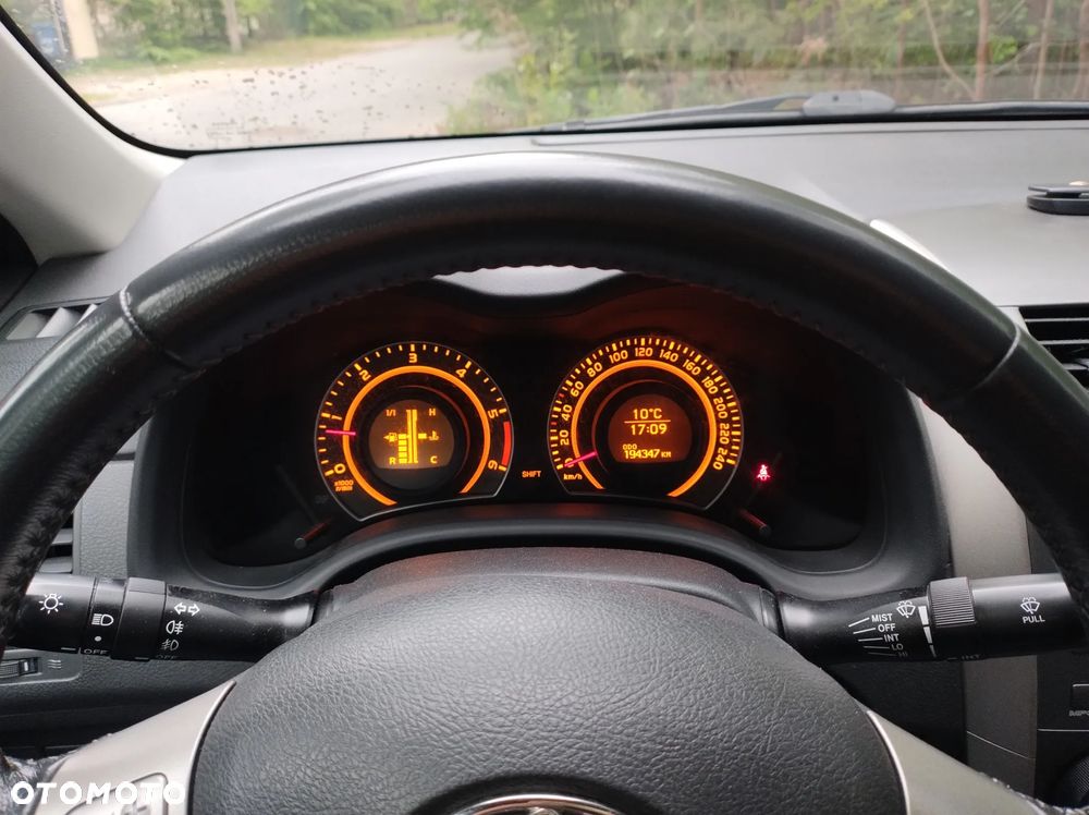 Toyota Corolla 1.4 D-4D - 5
