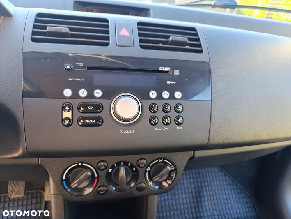 Suzuki Swift 1.3 Comfort - 17