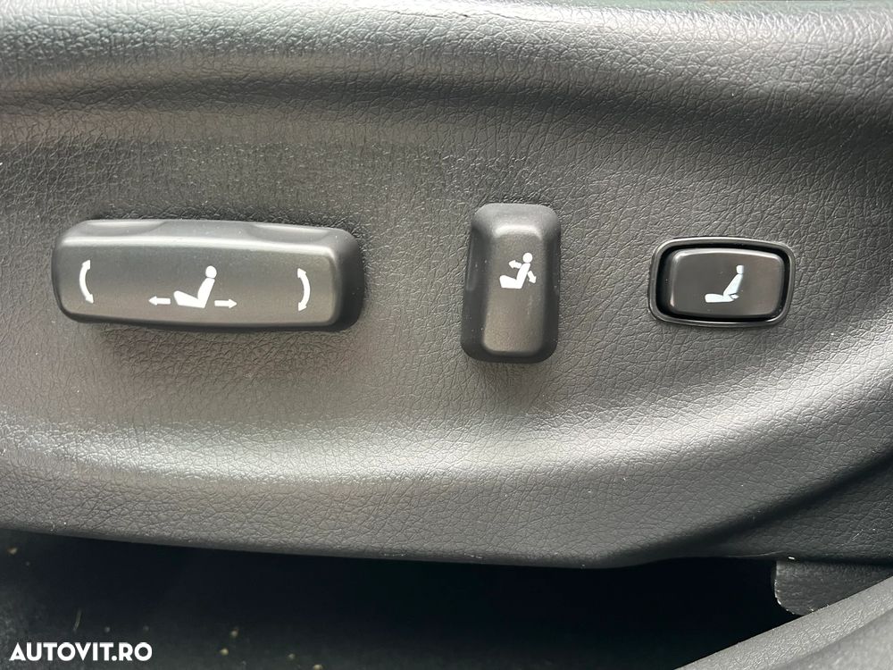 Kia Sorento 2.2 DSL 4x4 Aut. Classic - 9