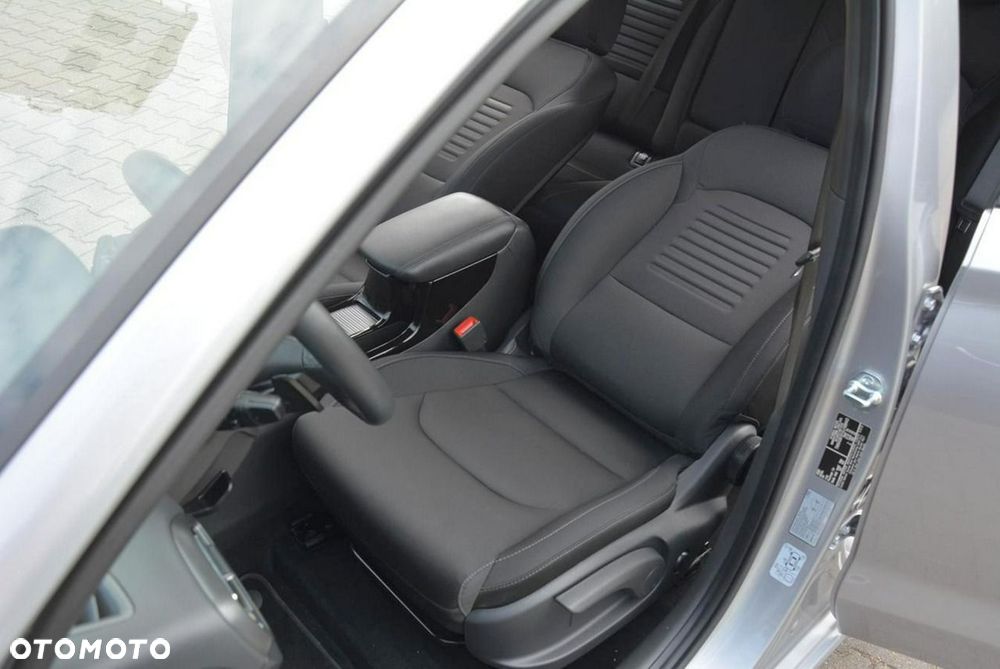 Hyundai i30 1.5 T-GDI 48V-Hybrid DCT Advantage - 21