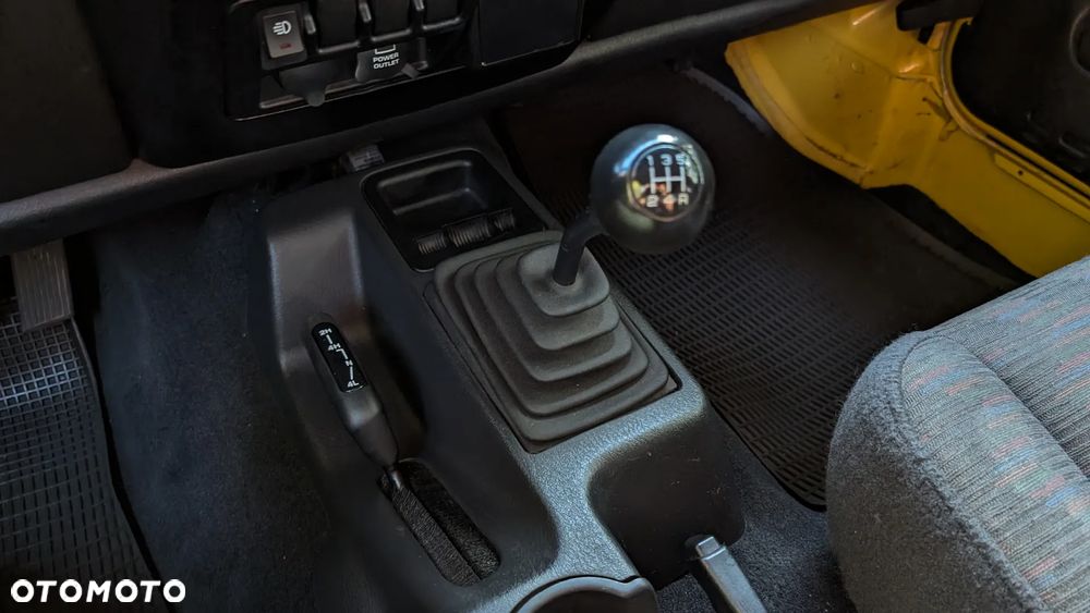 Jeep Wrangler - 33