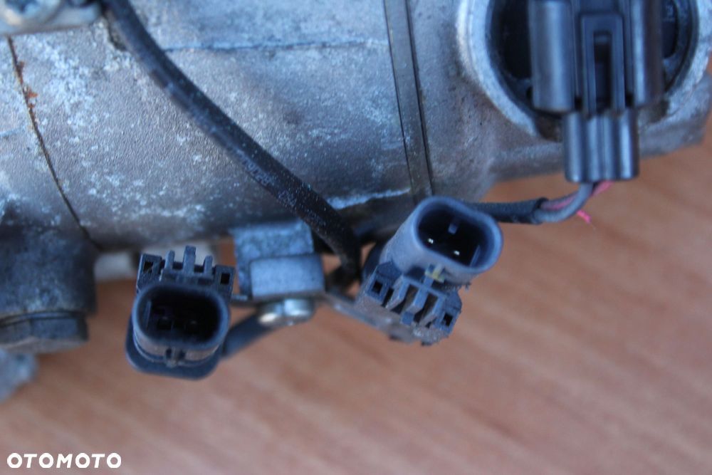 SPRĘŻARKA KLIMATYZACJI OPEL ZAFIRA  ASTRA J 2.0 CDTI 13335252 - 6