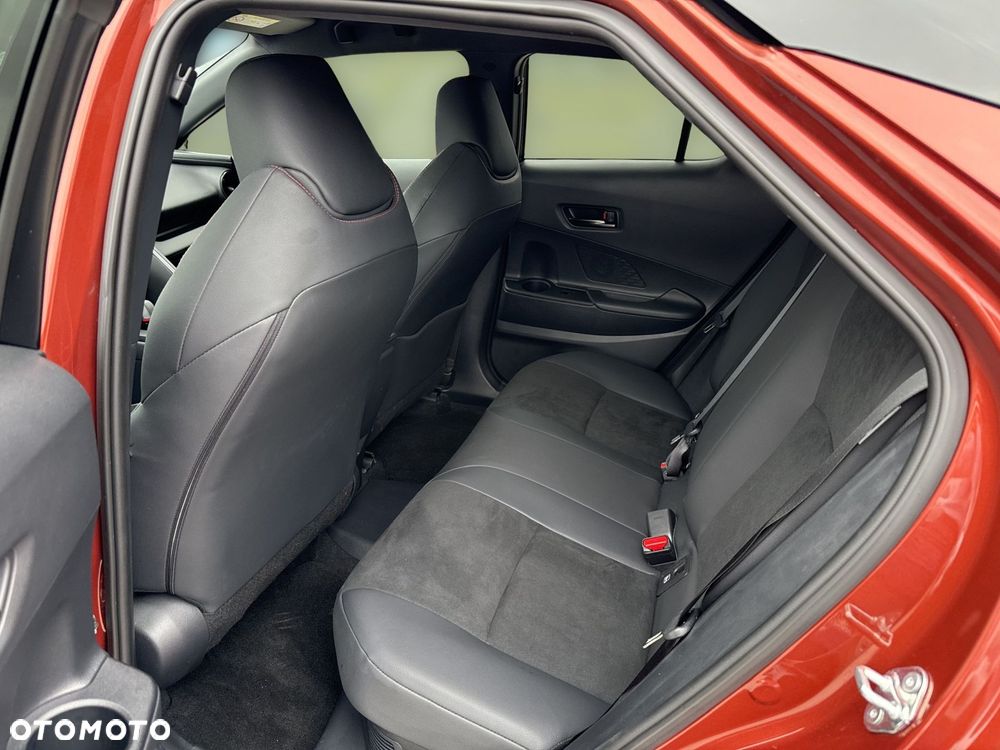 Toyota C-HR - 10