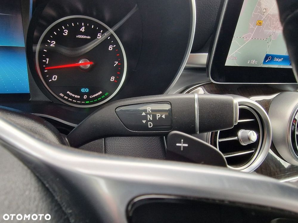 Mercedes-Benz GLC 300 e PHEV 4-Matic Avantgarde - 33