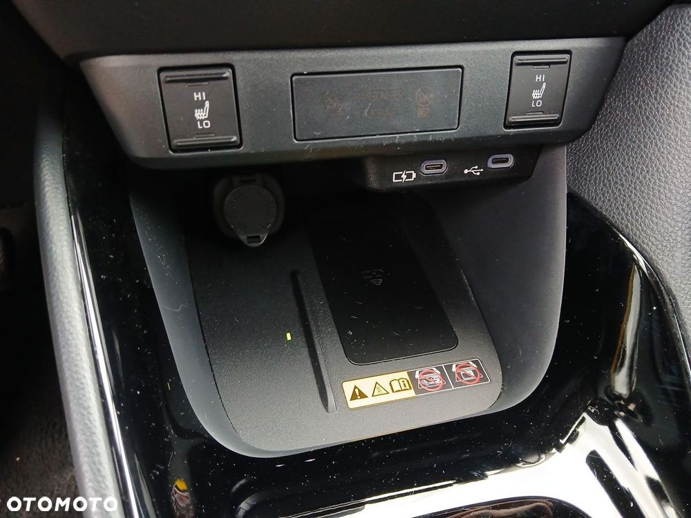 Toyota Yaris Hybrid 1.5 Style - 35