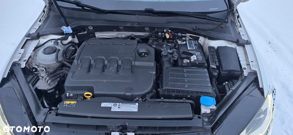 Volkswagen Golf 1.6 TDI SCR IQ.DRIVE - 24