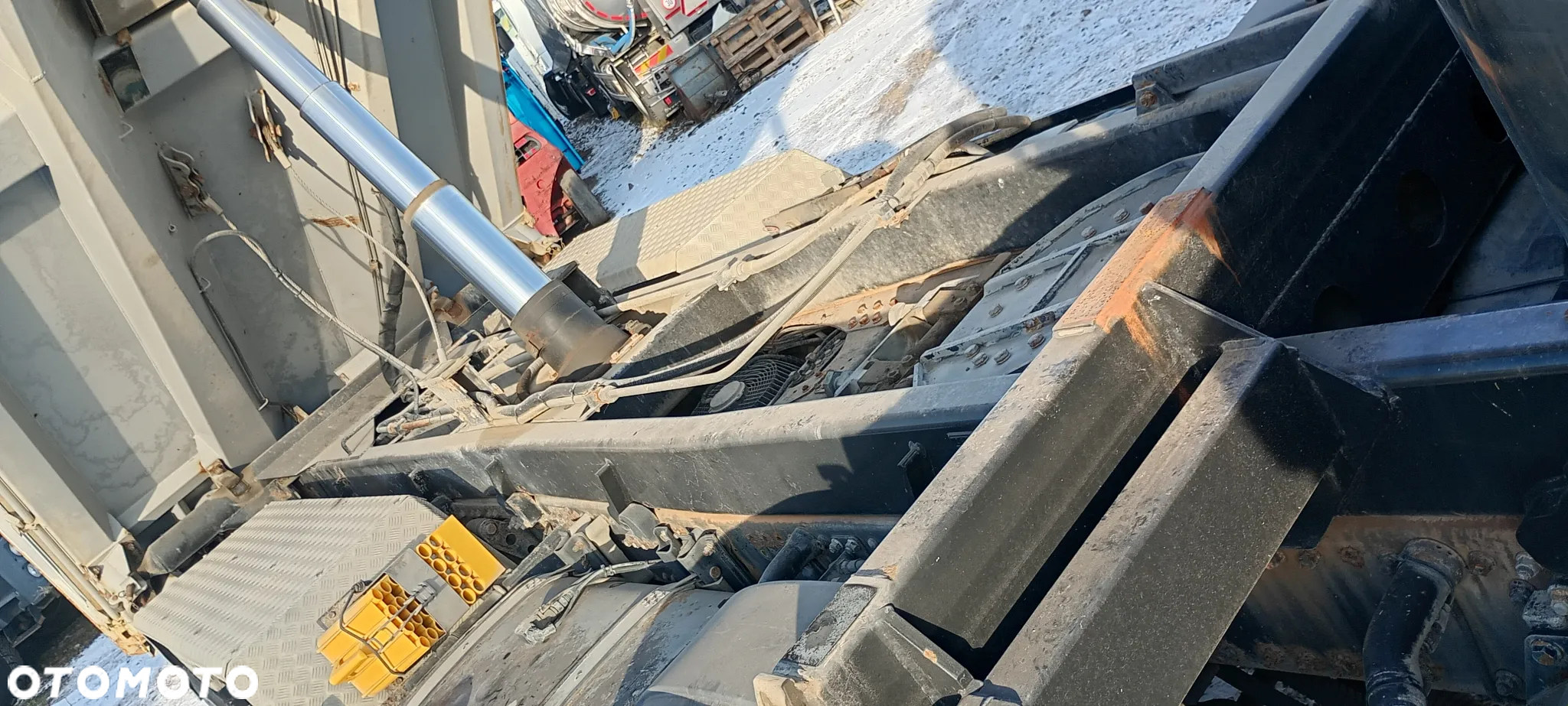 MAN TGS 35,440 8X4 WECHSELSYSTEM KIPER - BETONOMIESZARKA 9m3 - 18