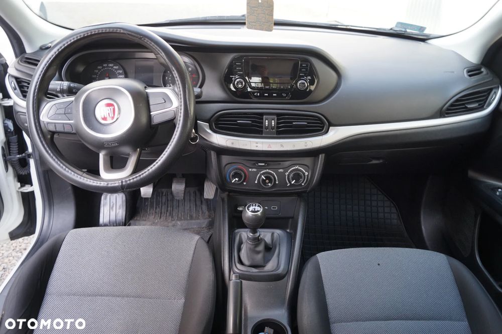 Fiat Tipo 1.4 16v Easy EU6d - 7