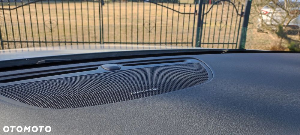 Volvo V60 Cross Country - 32