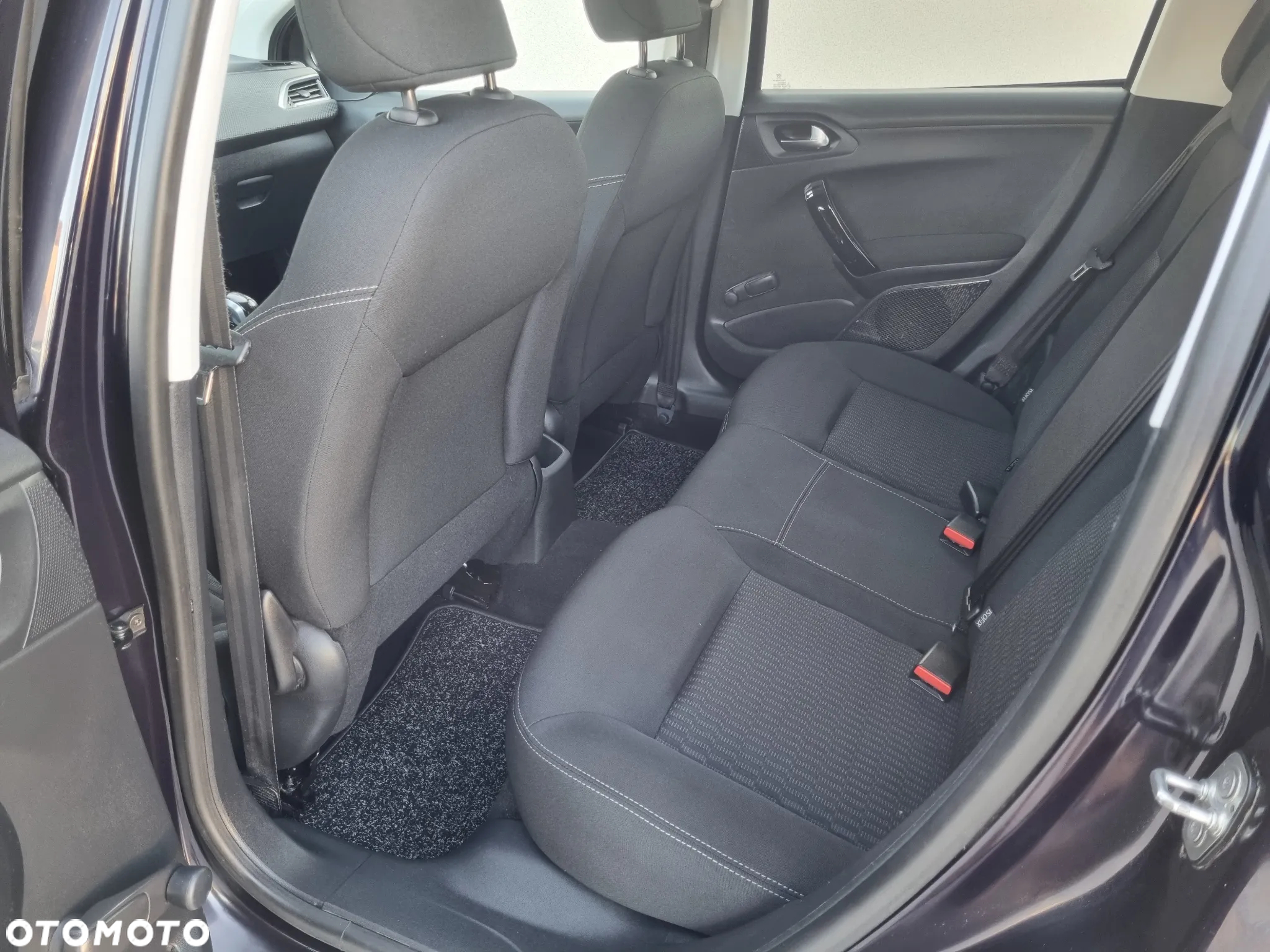 Peugeot 208 1.2 PureTech Style - 10