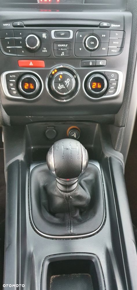 Citroën DS4 HDi 115 Chic - 16