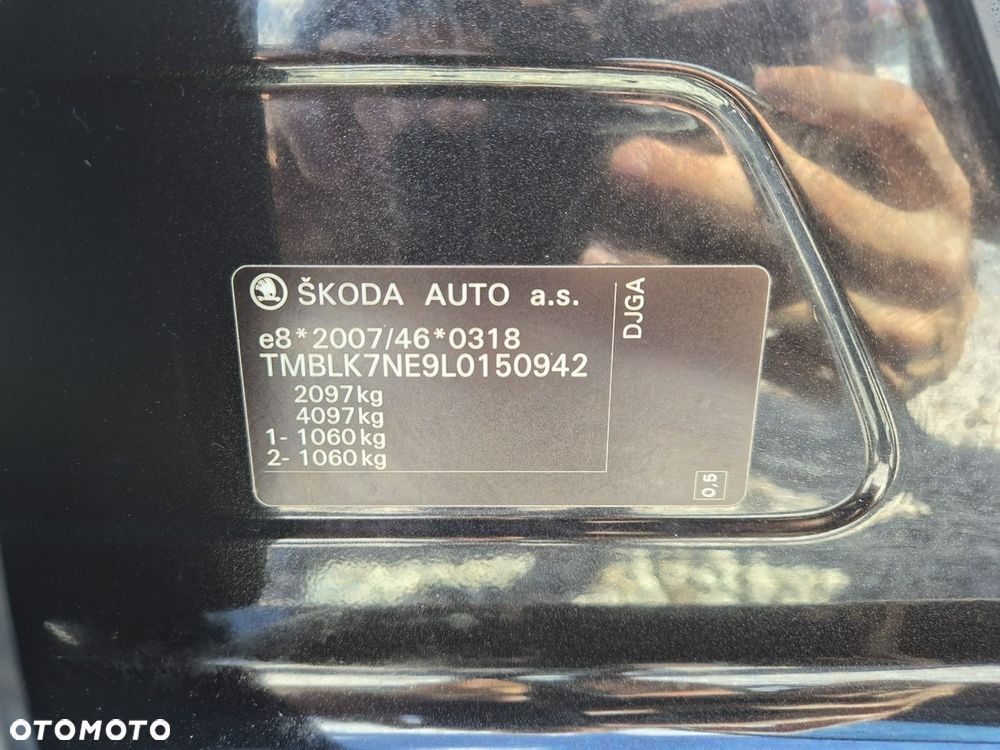 Skoda Octavia 2.0 TDI 4x4 DSG RS - 30