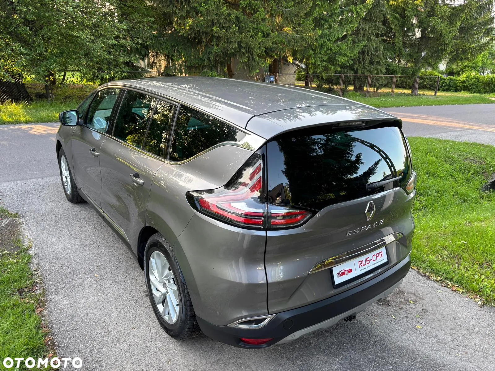 Renault Espace 1.6 dCi Energy Initiale Paris EDC 7os - 34