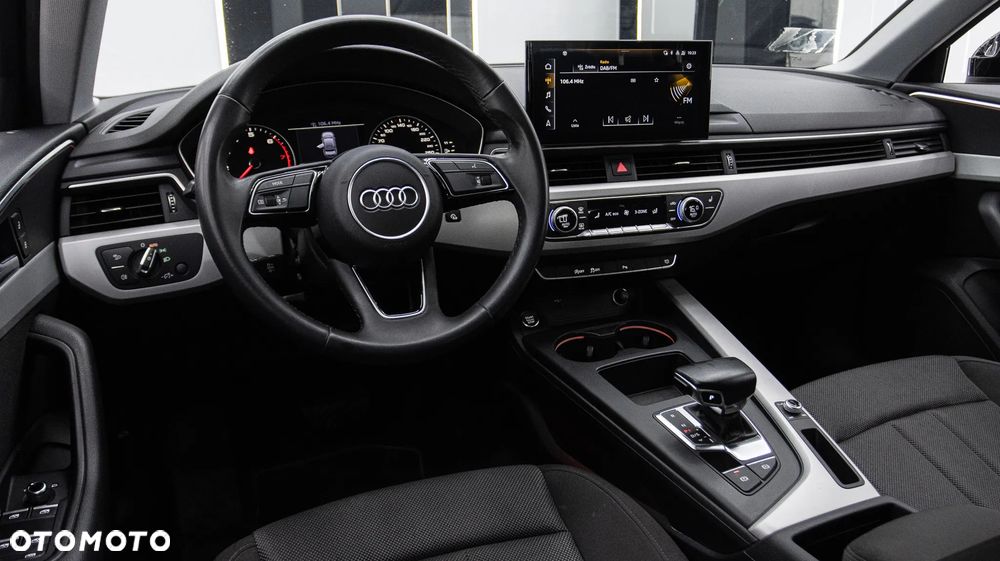 Audi A4 Limousine 35 TFSI mHEV Advanced S tronic - 12