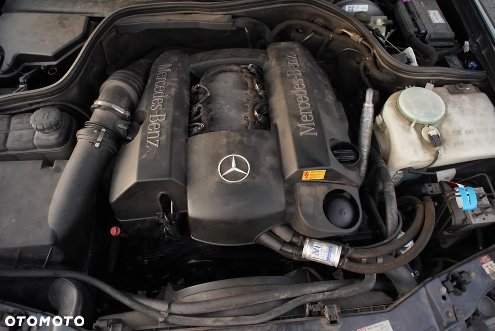 Mercedes-Benz CLK - 13