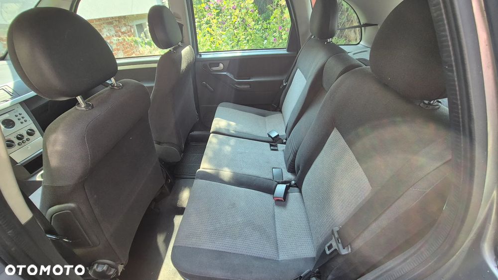 Opel Meriva 1.6 16V Essentia - 16