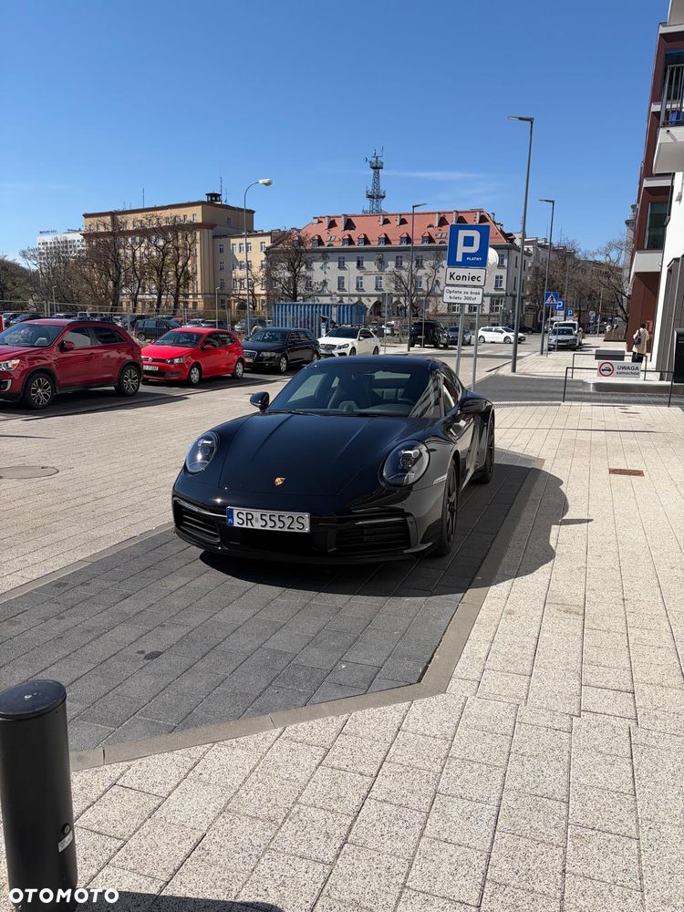 Porsche 911 Carrera - 11
