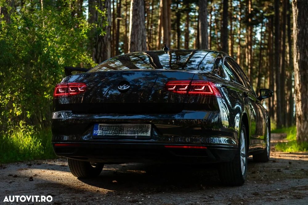 Volkswagen Passat 1.6 TDI SCR DSG Comfortline - 31