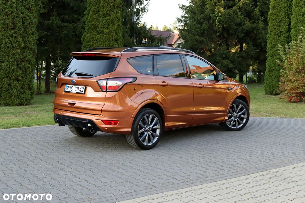 Ford Kuga 1.5 EcoBoost 2x4 ST-Line - 15