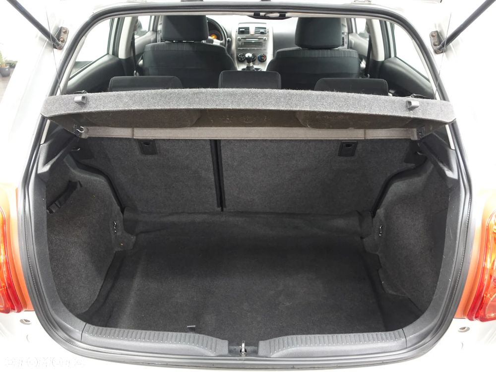 Toyota Auris 1.6 VVT-i Luna - 25