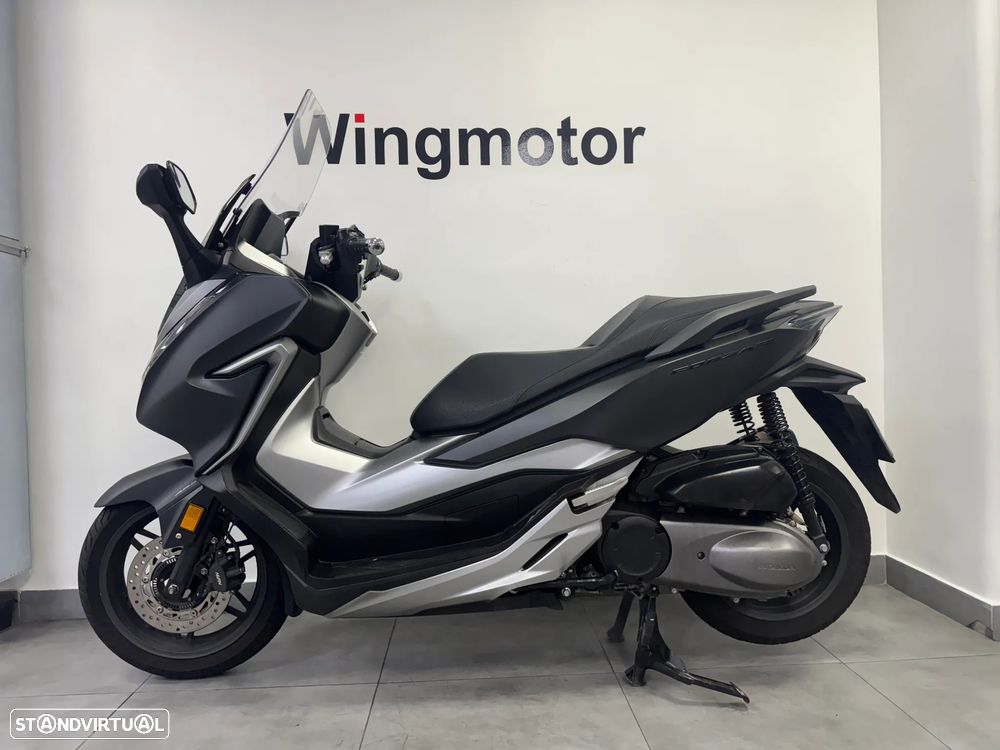 Honda Forza 300 - 2