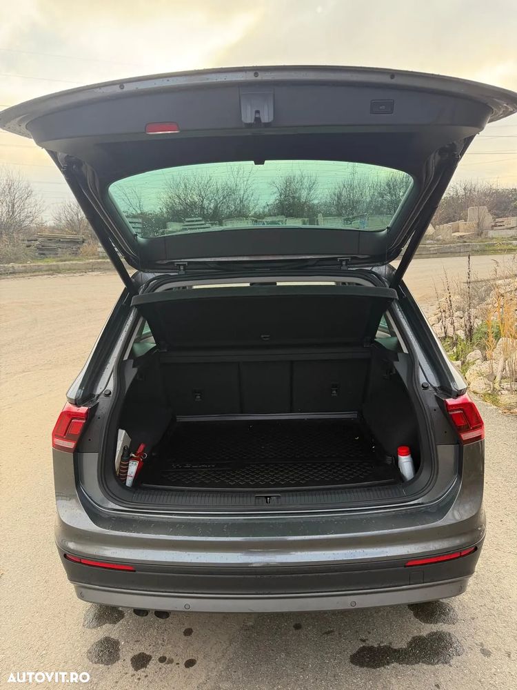 Volkswagen Tiguan 2.0 TDI DPF DSG Comfortline - 9