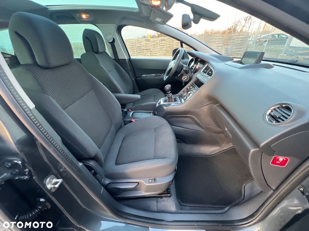 Peugeot 5008 HDI 150 Business-Line - 26