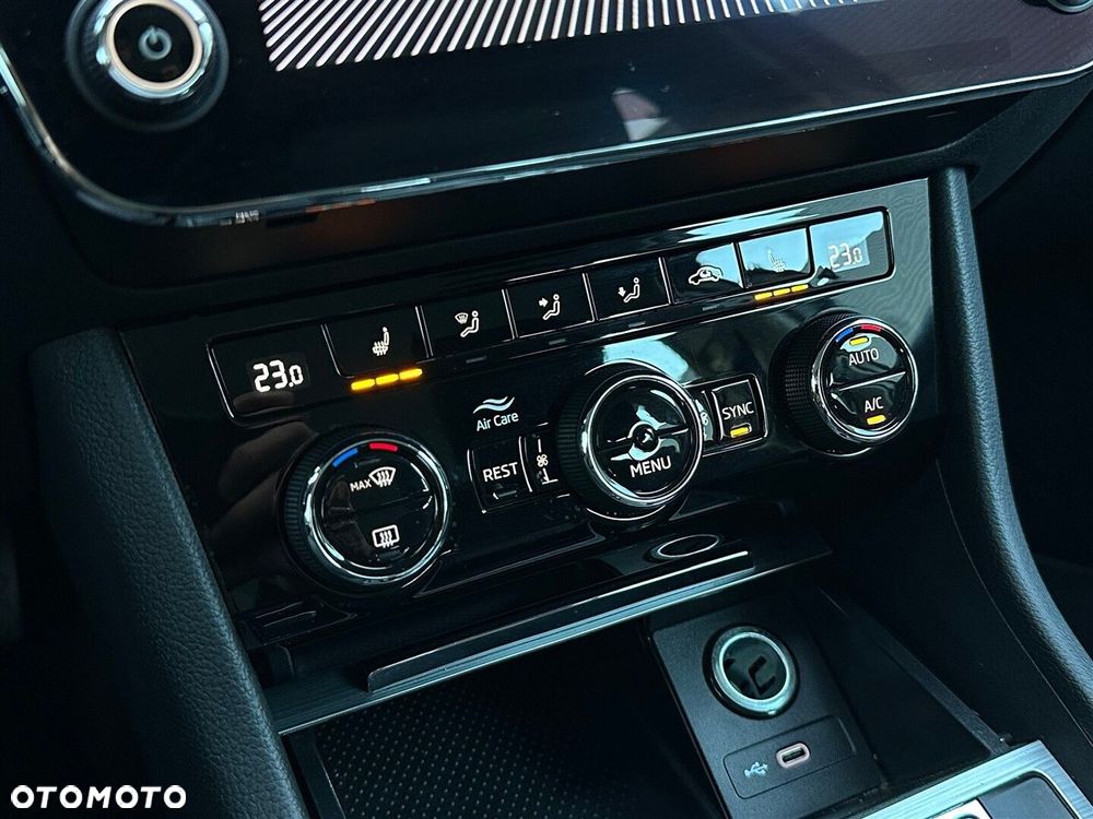 Skoda Superb 1.5 TSI Ambition DSG - 22