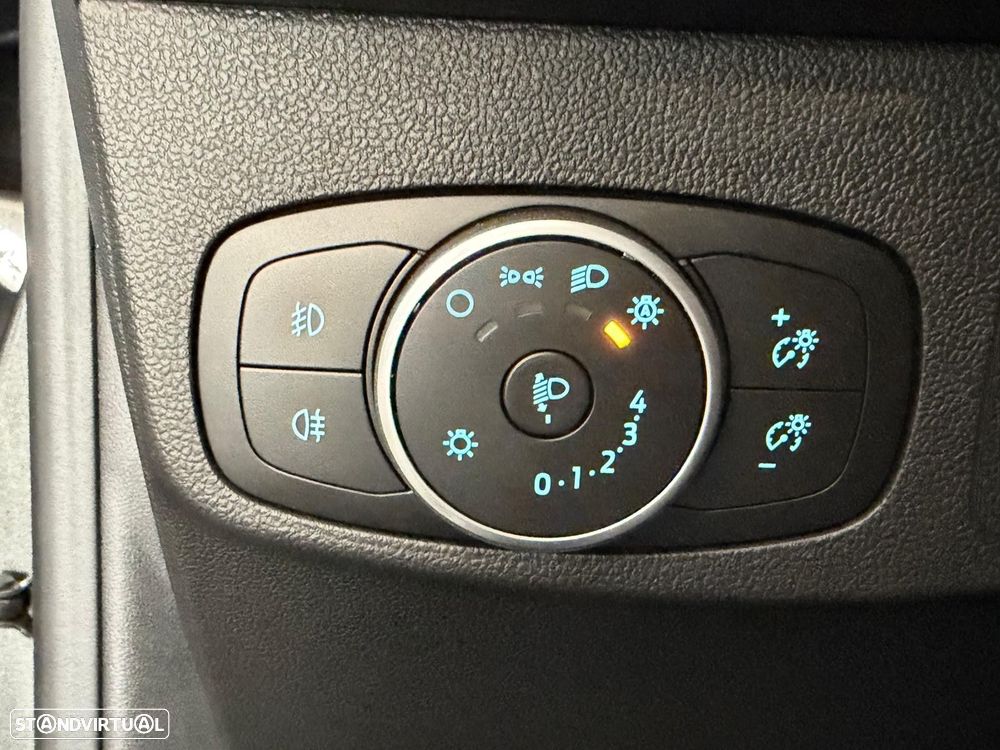 Ford Focus SW 1.0 EcoBoost MHEV ST-Line X - 10