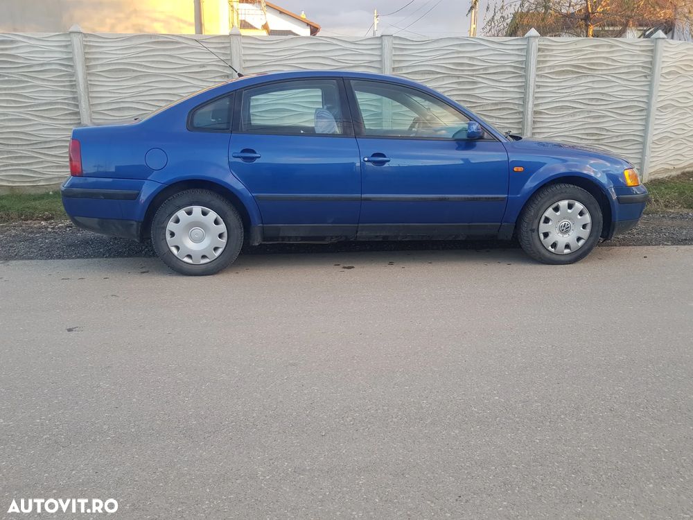 Volkswagen Passat Standard - 4