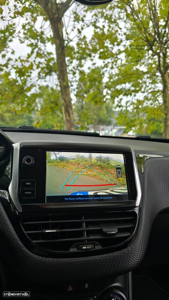 Peugeot 2008 1.2 PureTech Style - 43