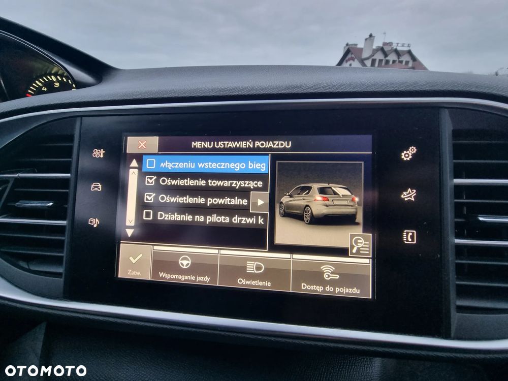 Peugeot 308 1.6 BlueHDi Allure S&S - 22