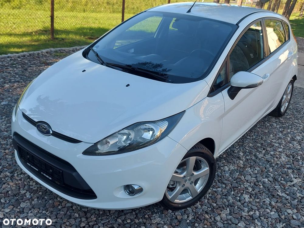 Ford Fiesta 2012 photo 3
