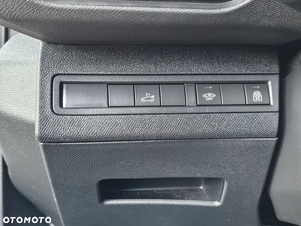 Peugeot 5008 1.6 BlueHDi Style 7os - 22