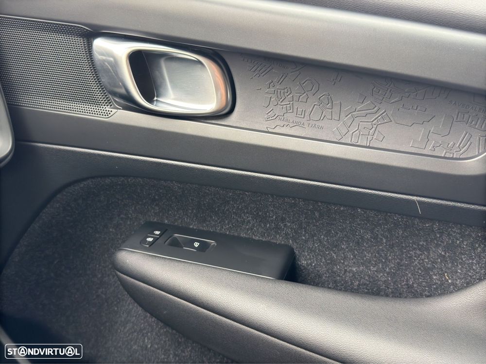 Volvo XC 40 2.0 D3 Geartronic - 17