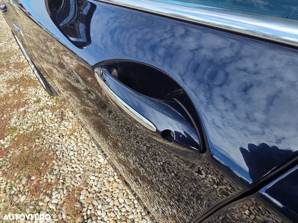 BMW Seria 5 520d Aut. Luxury Line - 37