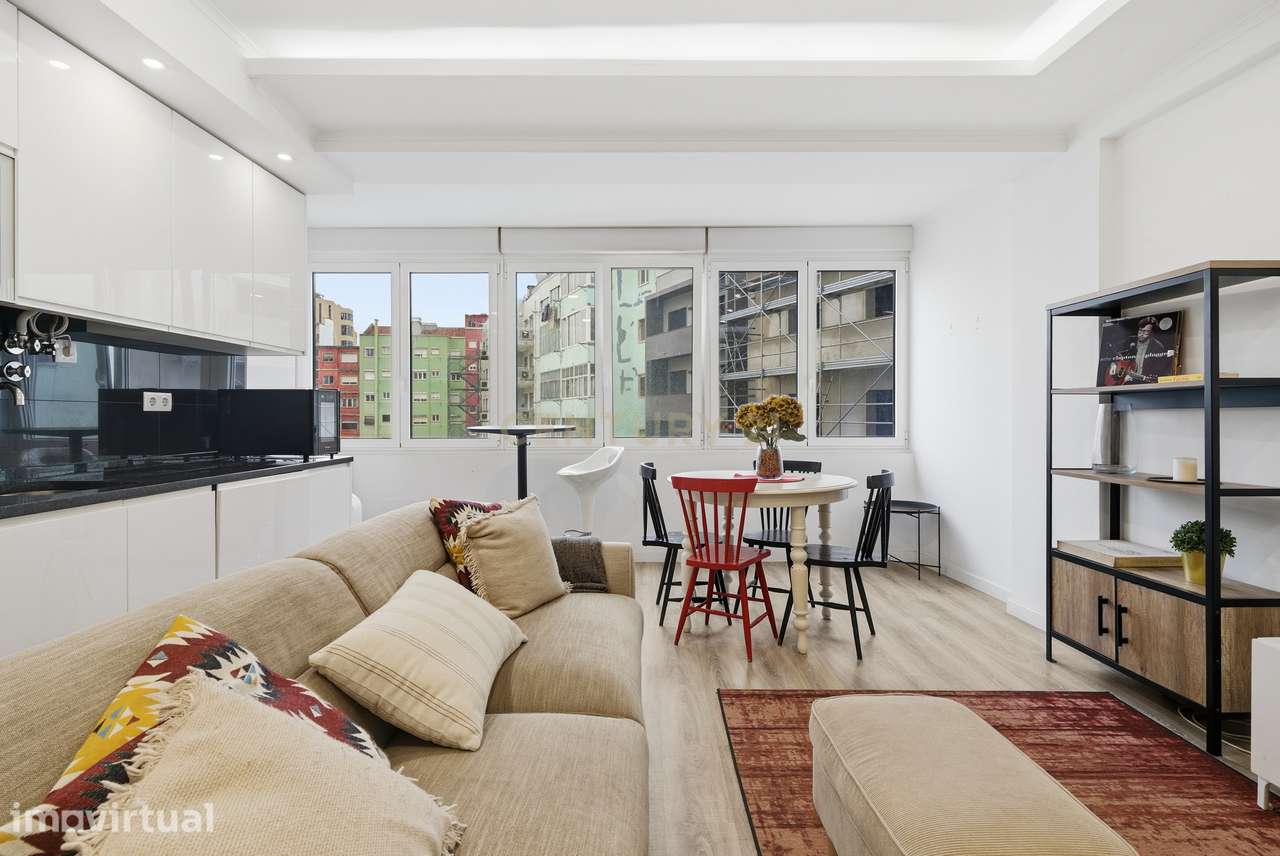 Apartamento T2 Renovado em Zona Premium de Lisboa - Grande imagem: 5/15