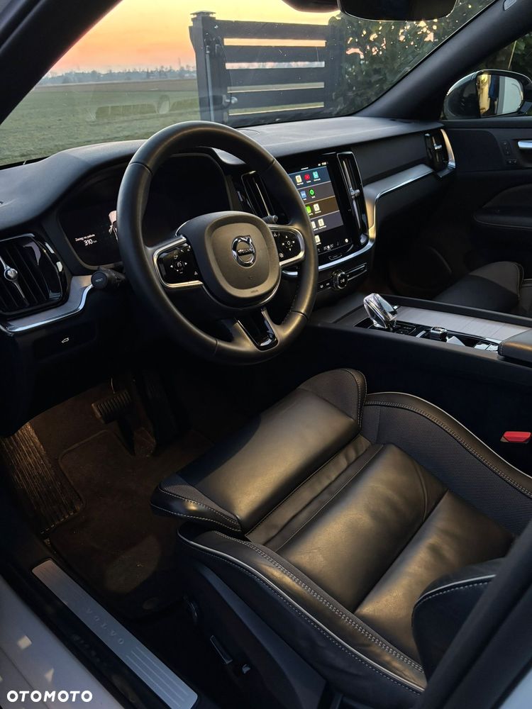 Volvo V60 B4 B Plus Dark - 15