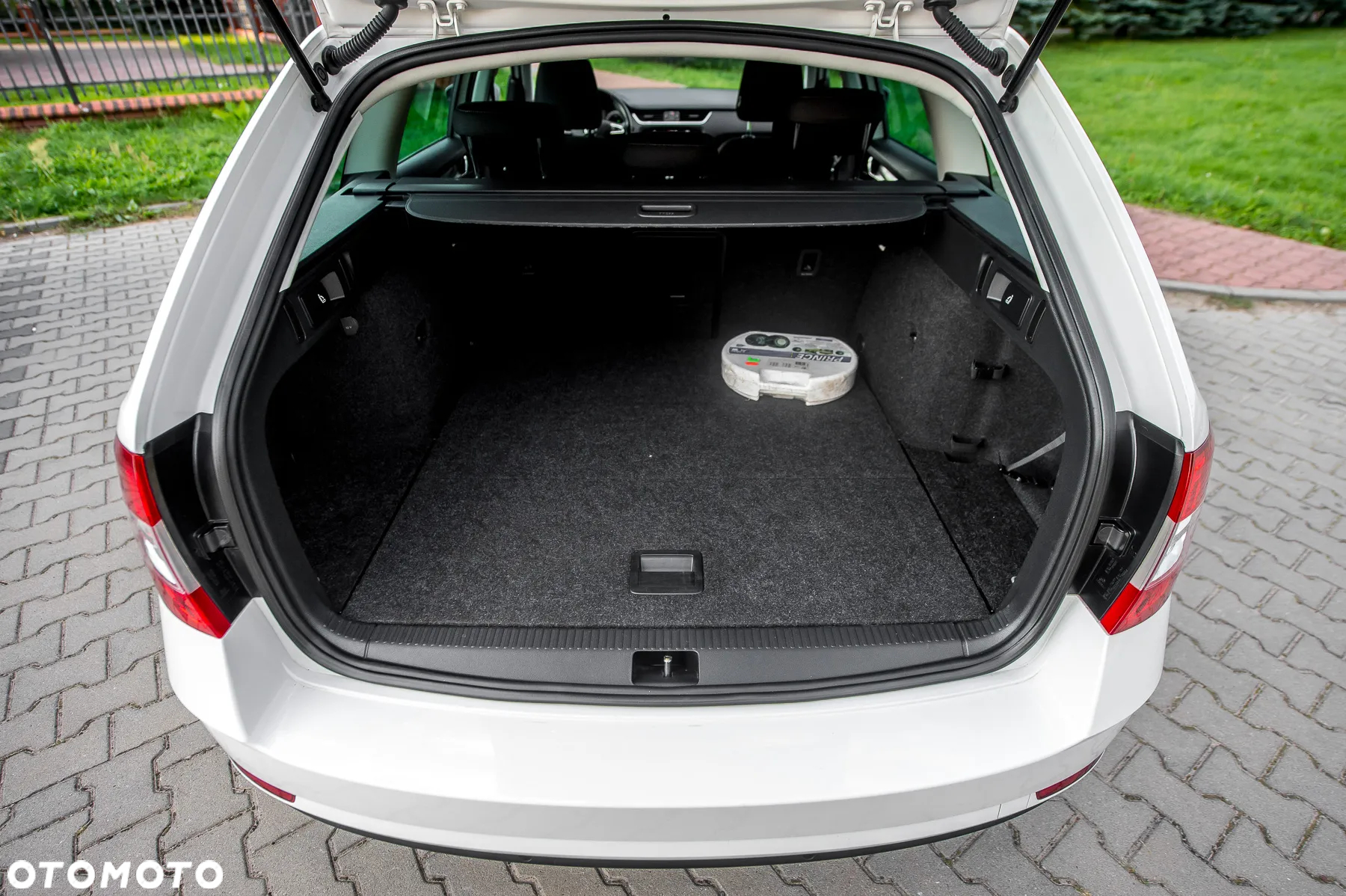 Skoda Octavia Combi 2.0 TSI 4x4 DSG Soleil - 34