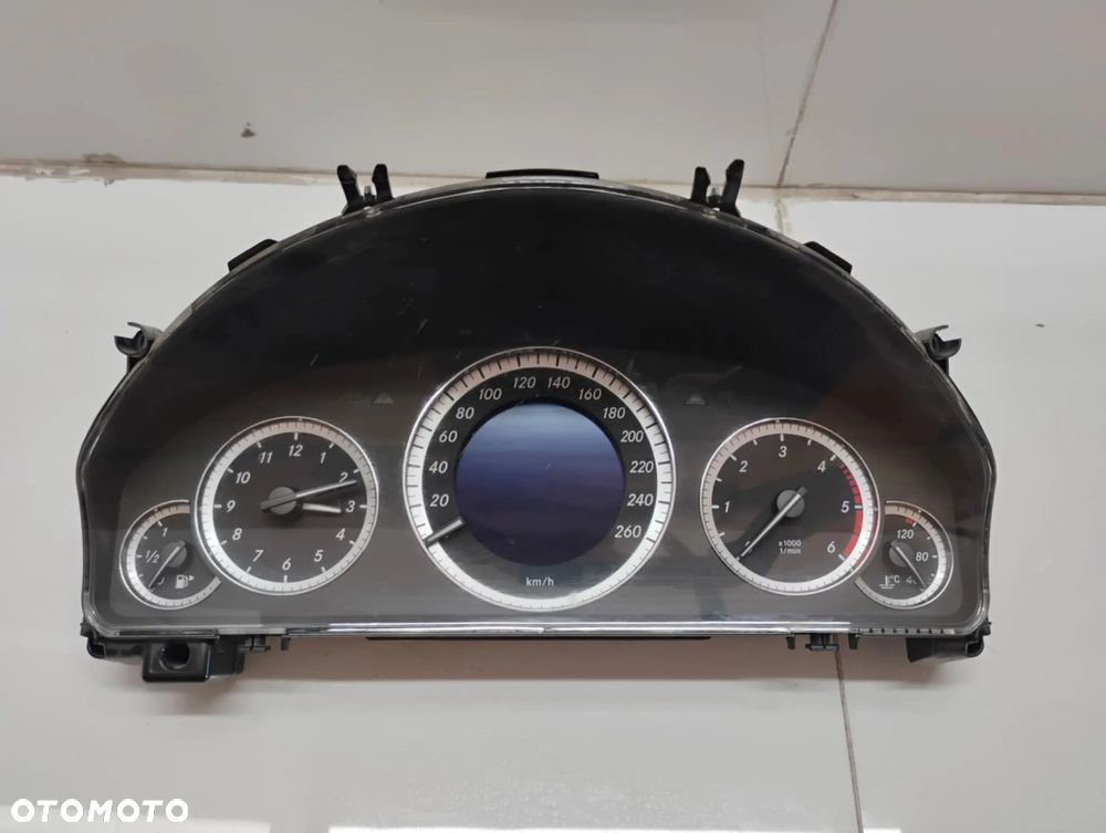 LICZNIK ZEGARY MERCEDES W212 a2129003313