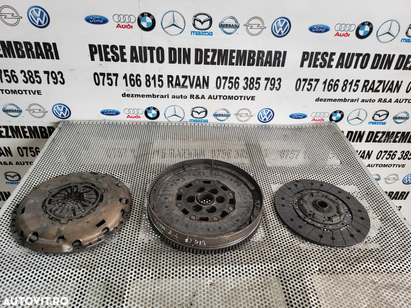 Kit Ambreiaj Volanta Masa Dubla Alfa Romeo 2.4 Jtd An 2005-2006-2007-2008-2009-2010-2011 Cod 4150422 - 2