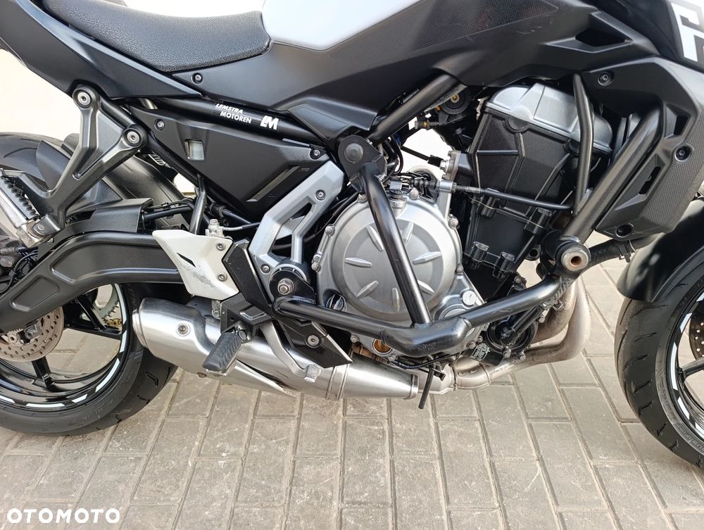 Kawasaki Z 650 - 26