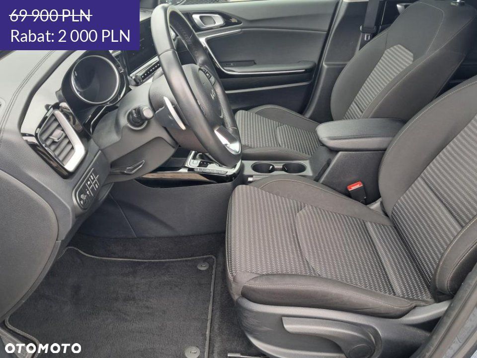 Kia Ceed - 12