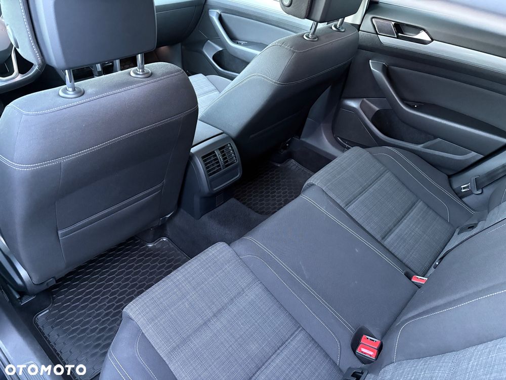 Volkswagen Passat 2.0 TDI EVO Business DSG - 11