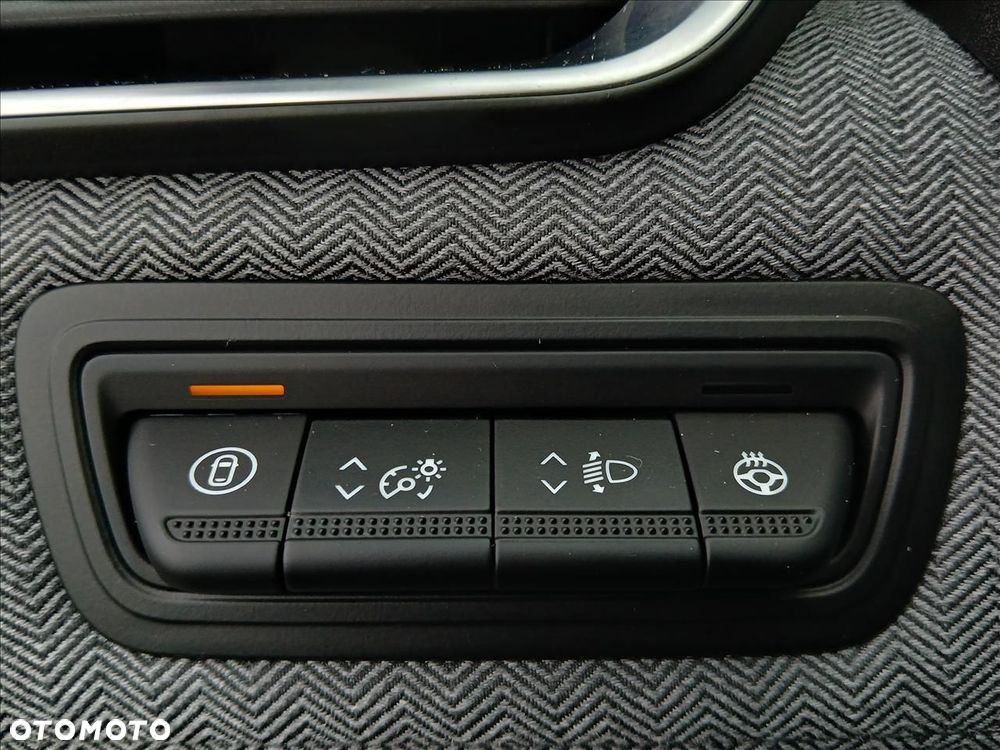 Renault Clio 1.0 TCe Techno - 19