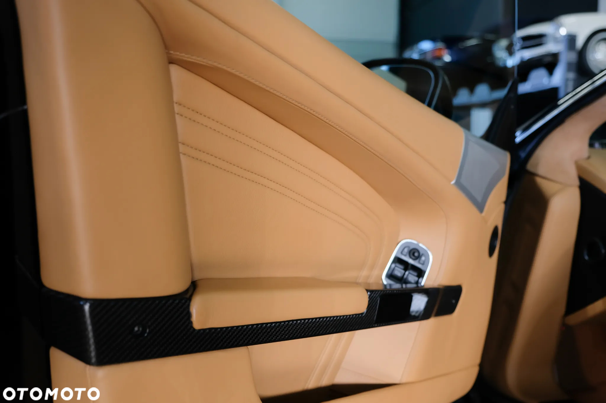 Aston Martin DBS Carbon Edition Touchtronic II - 21