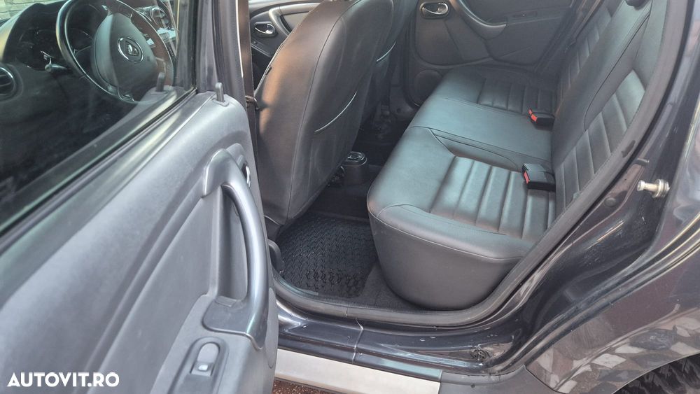 Dacia Duster 1.6 4x2 Laureate - 11