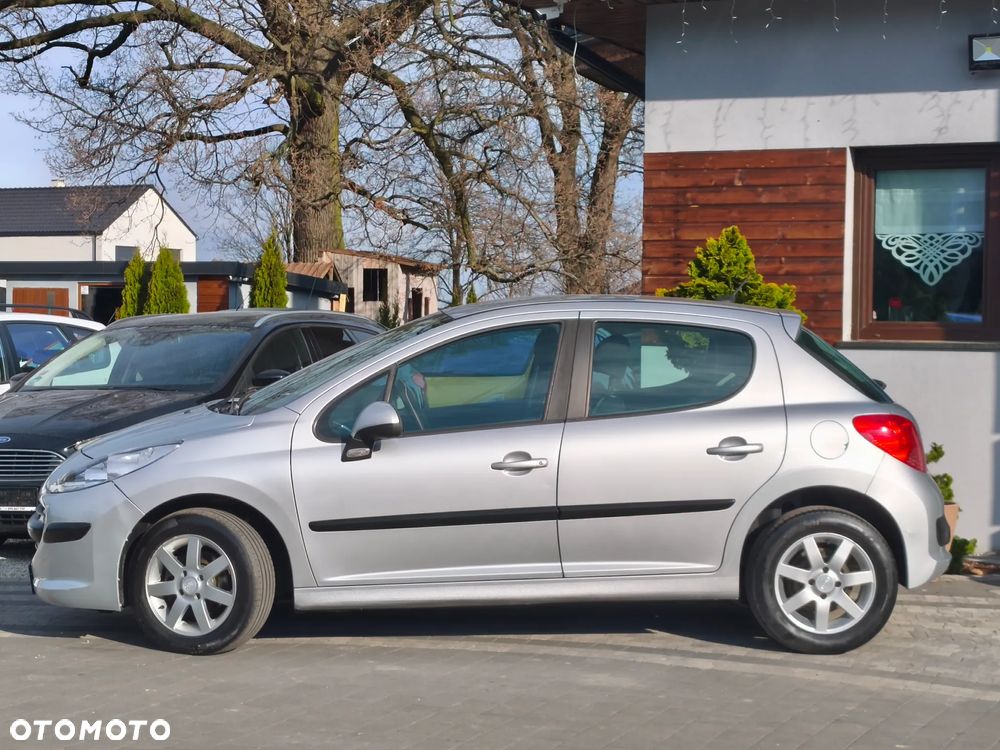 Peugeot 207 75 Urban Move - 14